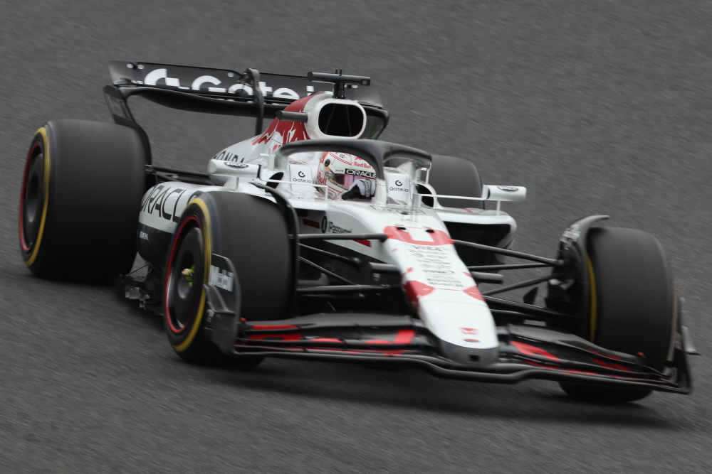 マックス・フェルスタッペン　RED BULL RACING 鈴鹿サーキット　2025 F1 日本GP ヘアピンコーナー