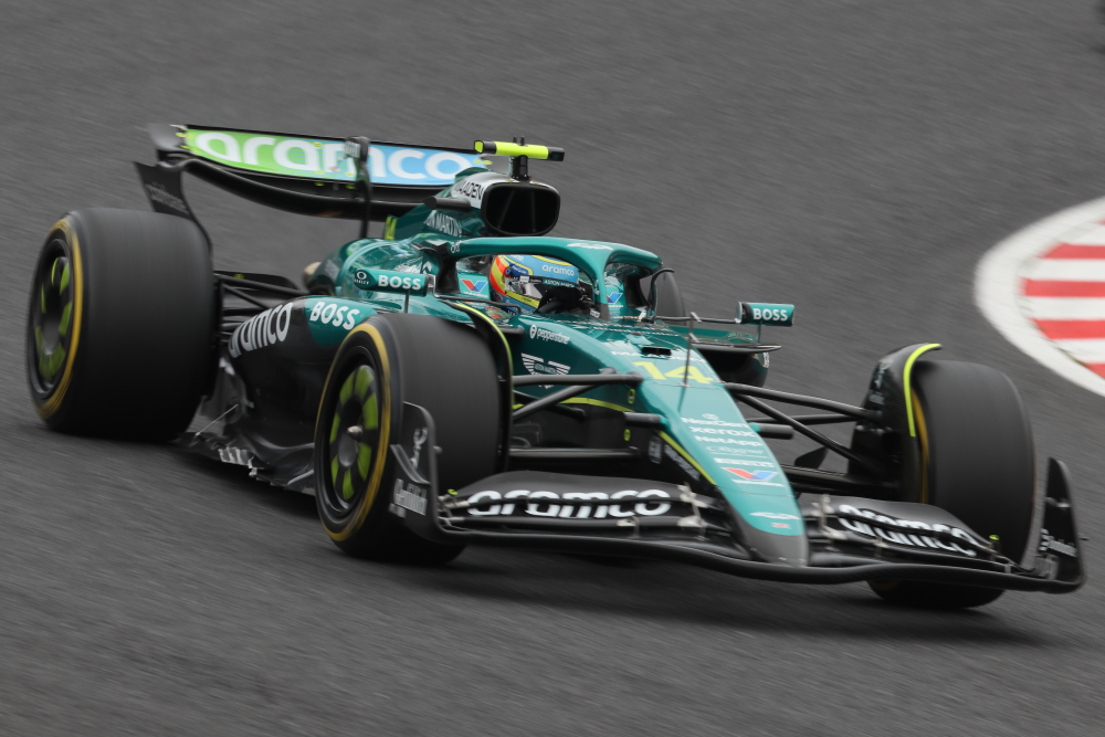 フェルナンド・アロンソ　ASTON MARTIN  2025 F1 日本GP 鈴鹿サーキット　ヘアピンコーナー