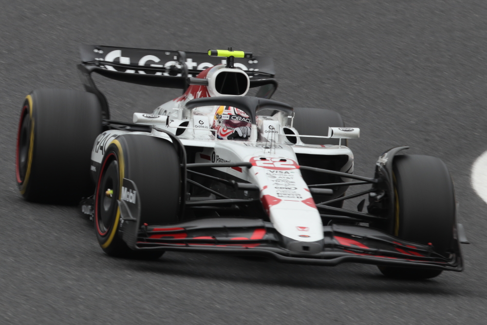 角田裕毅 2025 F1 日本GP 鈴鹿サーキット　ヘアピンコーナー