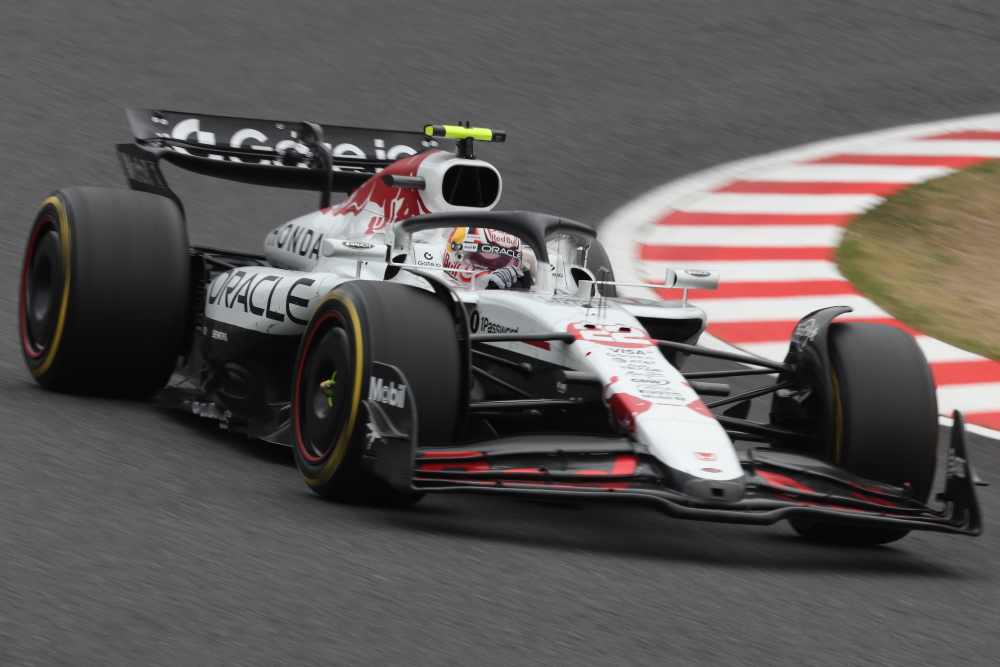 角田裕毅 2025 F1 日本GP 鈴鹿サーキット　ヘアピンコーナー