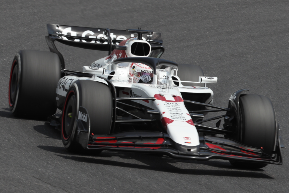 マックス・フェルスタッペン　RED BULL RACING 鈴鹿サーキット　2025 F1 日本GP ヘアピンコーナー