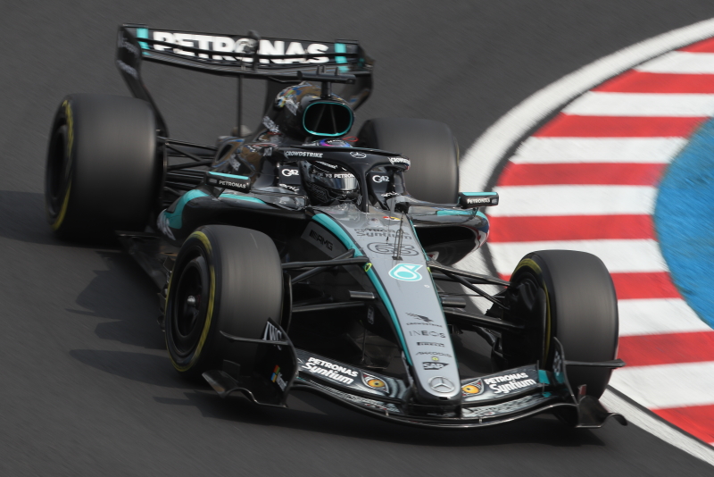 ジョージラッセル　鈴鹿サーキット 2026 F1 日本GP ヘアピンコーナー