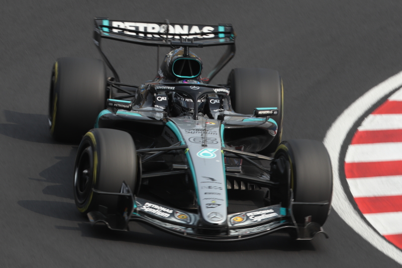 ジョージラッセル　鈴鹿サーキット 2026 F1 日本GP ヘアピンコーナー