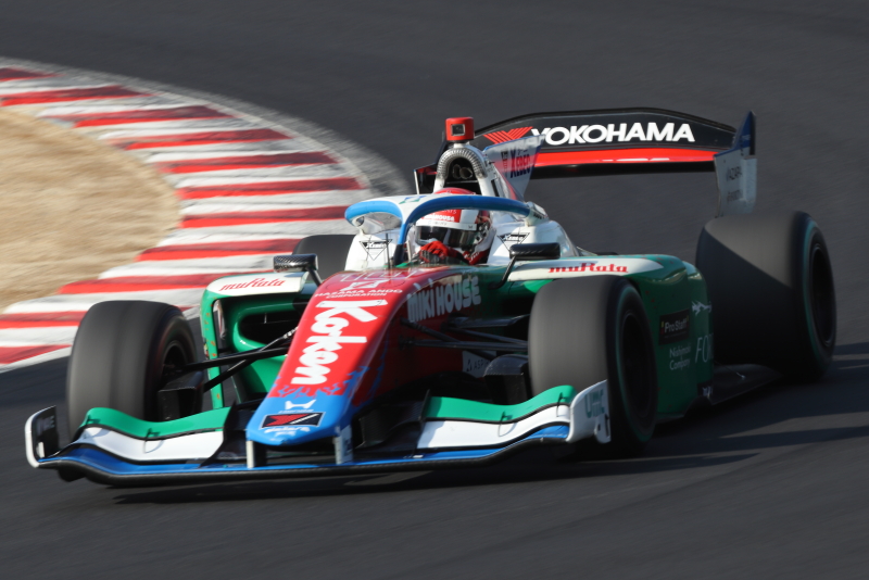 ジュジュ　HAZAMA ANDO Triple Tree Racing