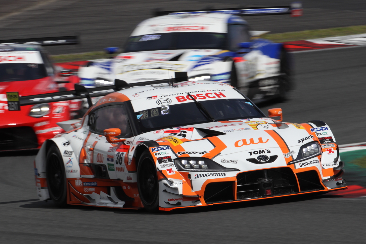 au TOM'S GR Supra�@�R������