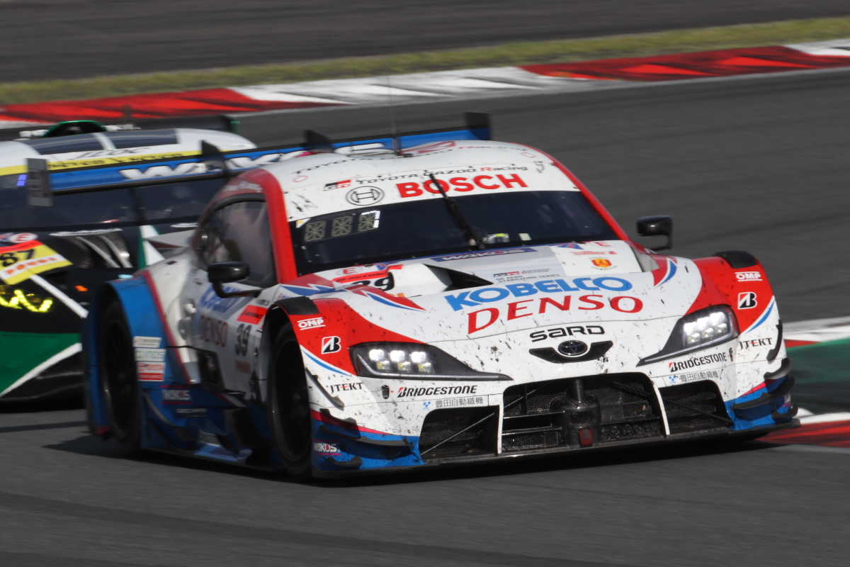 DENSO KOBELCO SARD GR Supra �T�b�V���E�t�F�l�X�g���Y